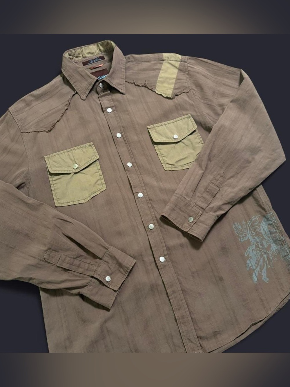 Roar Men's Two-Tone Brown Button-Down Shirt with Contrast Pockets
